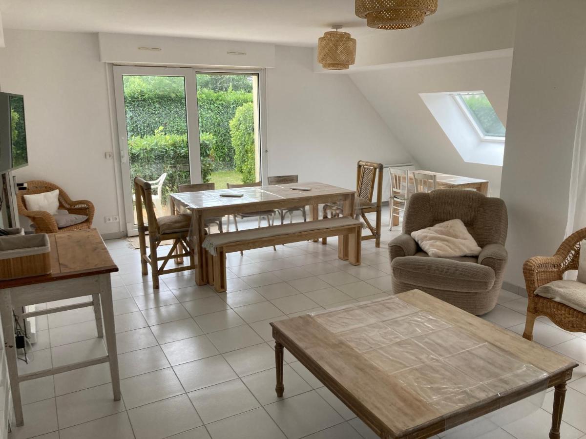 Maison Familiale Dans Une Rue Paisible Gouville-sur-Mer Екстериор снимка
