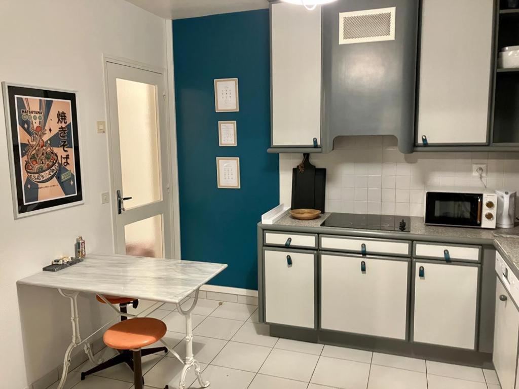 Maison Familiale Dans Une Rue Paisible Gouville-sur-Mer Екстериор снимка