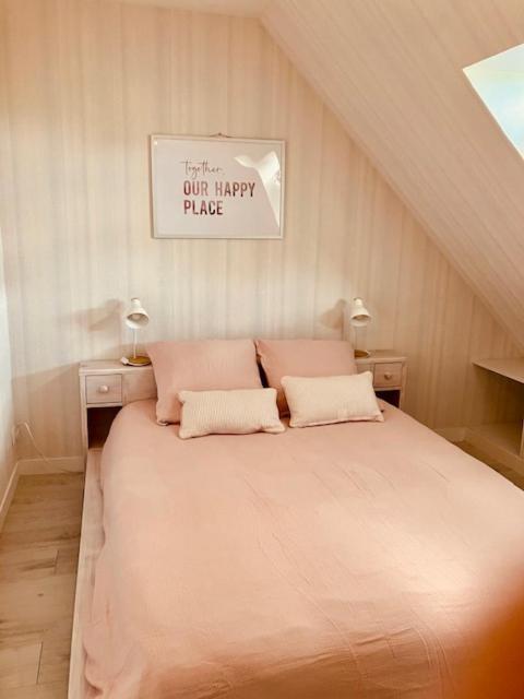 Maison Familiale Dans Une Rue Paisible Gouville-sur-Mer Екстериор снимка